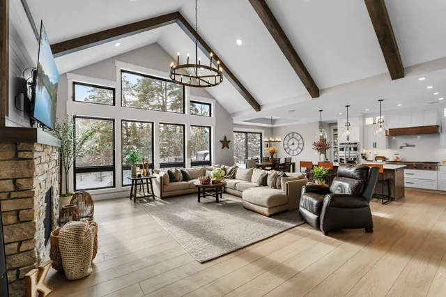 $1,400,000 | 21009 Karoline Court North, Forest Lake, MN 55025