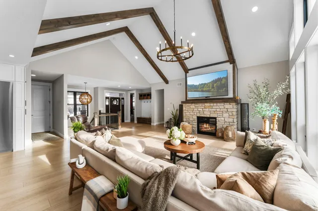 $1,400,000 | 21009 Karoline Court North, Forest Lake, MN 55025