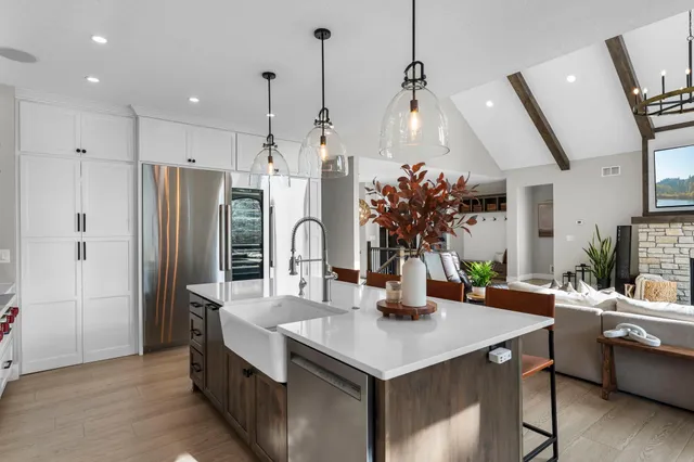 $1,400,000 | 21009 Karoline Court North, Forest Lake, MN 55025