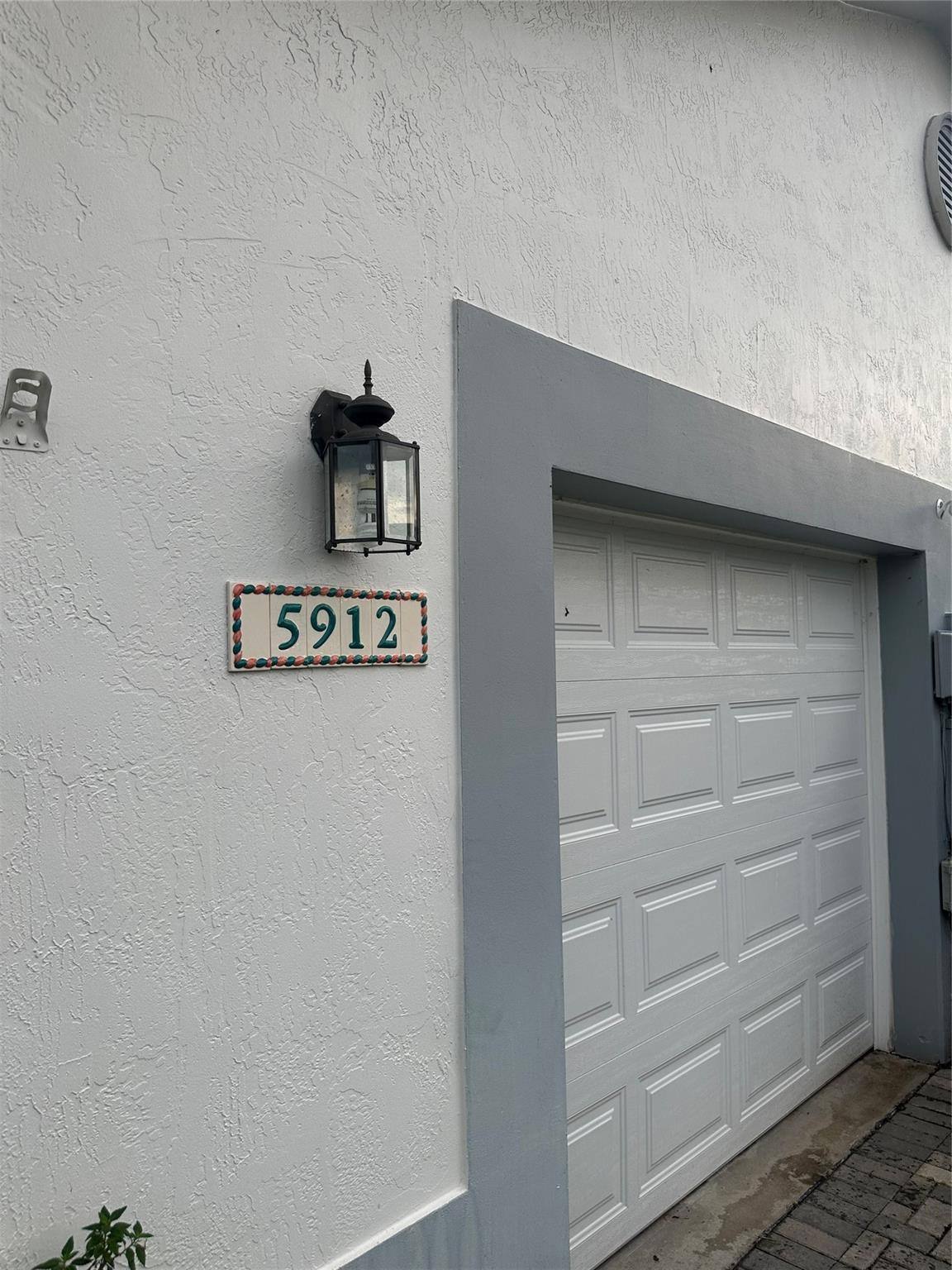 5912 Northwest 93rd Terrace Tamarac, FL 33321 - Photo 5 of 47 Photo 5