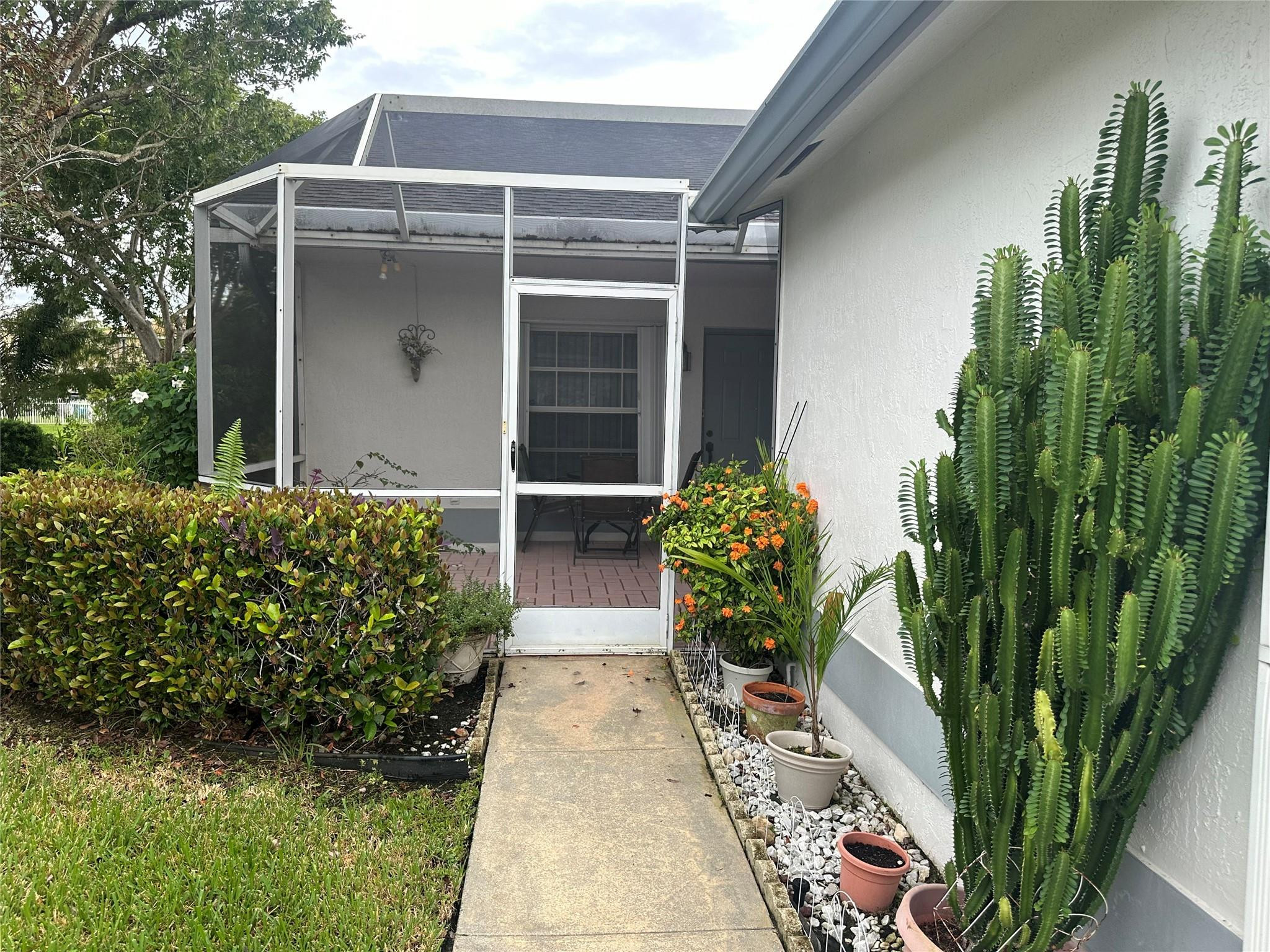 5912 Northwest 93rd Terrace Tamarac, FL 33321 - Photo 6 of 47 Photo 6