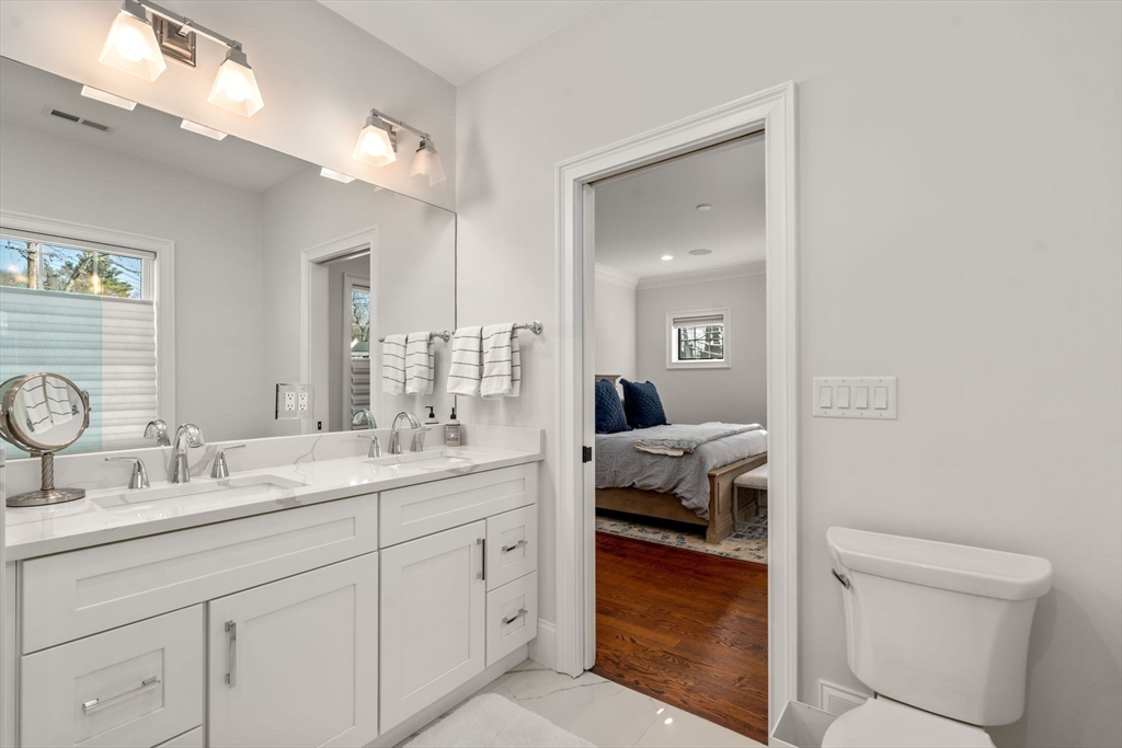 210 Evelyn Road, Unit 210 Newton, MA 02468 - Photo 17 of 33