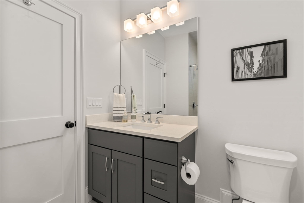 210 Evelyn Road, Unit 210 Newton, MA 02468 - Photo 24 of 33