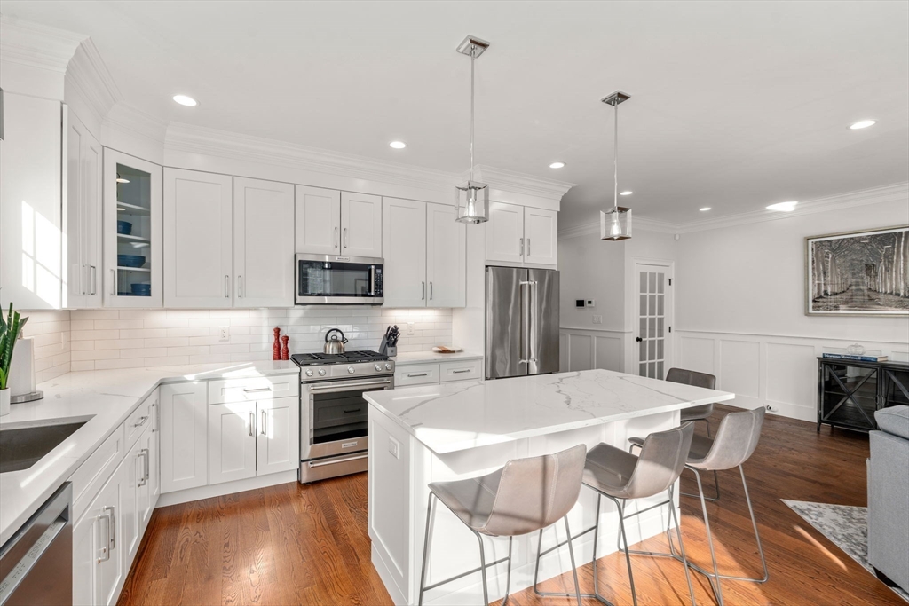 210 Evelyn Road, Unit 210 Newton, MA 02468 - Photo 8 of 33