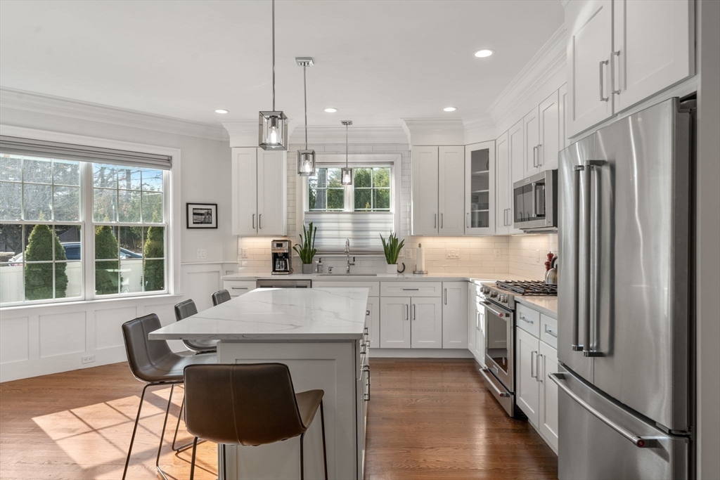 210 Evelyn Road, Unit 210 Newton, MA 02468 - Photo 10 of 33