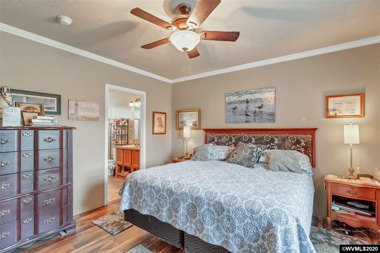 9613 Wells Landing Road Independence, OR 97351 - Photo 6 of 22 Gallery Image 6