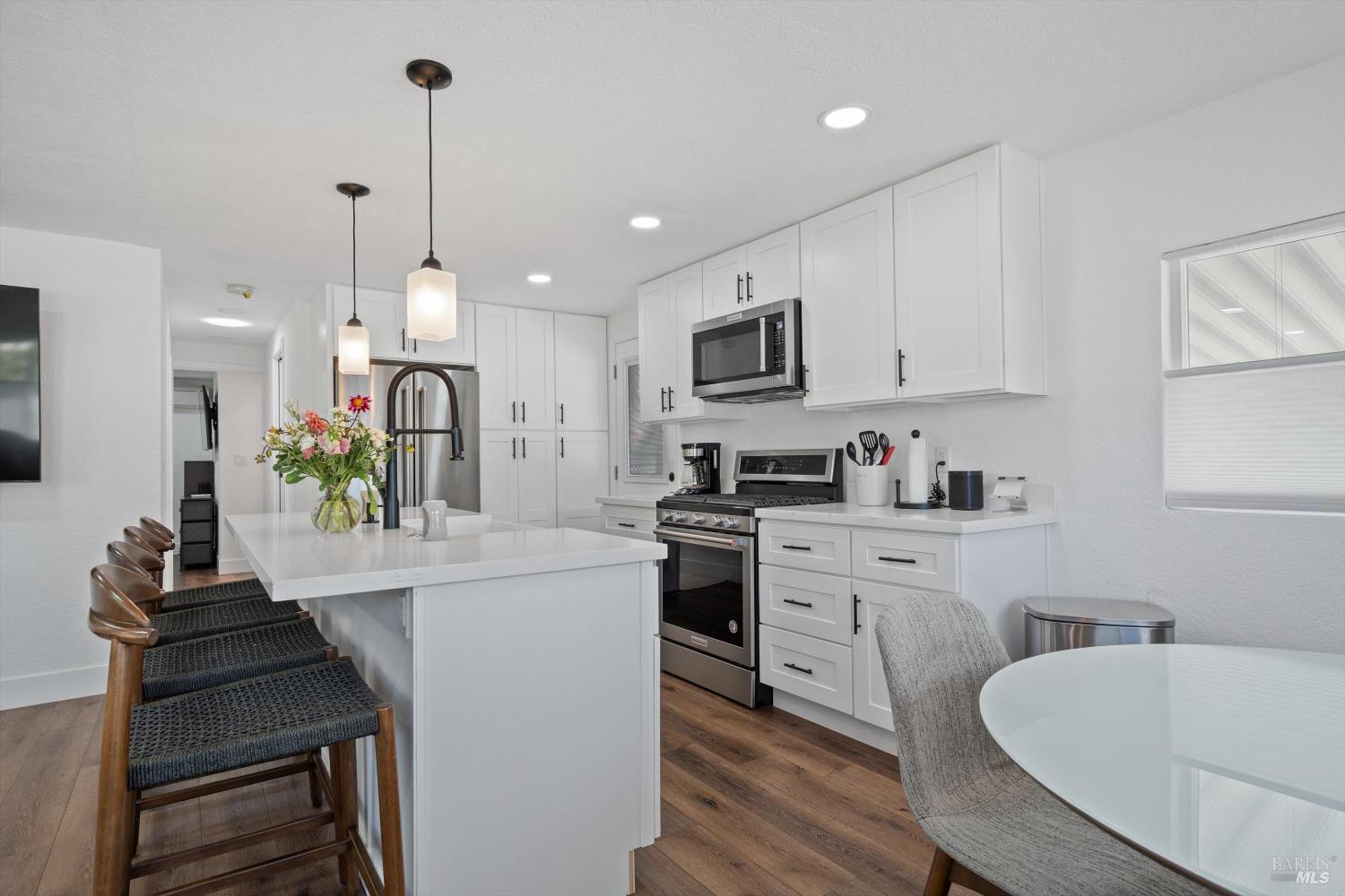 541 Mason Street, Unit 8 Healdsburg, CA 95448 - Photo 4 of 16