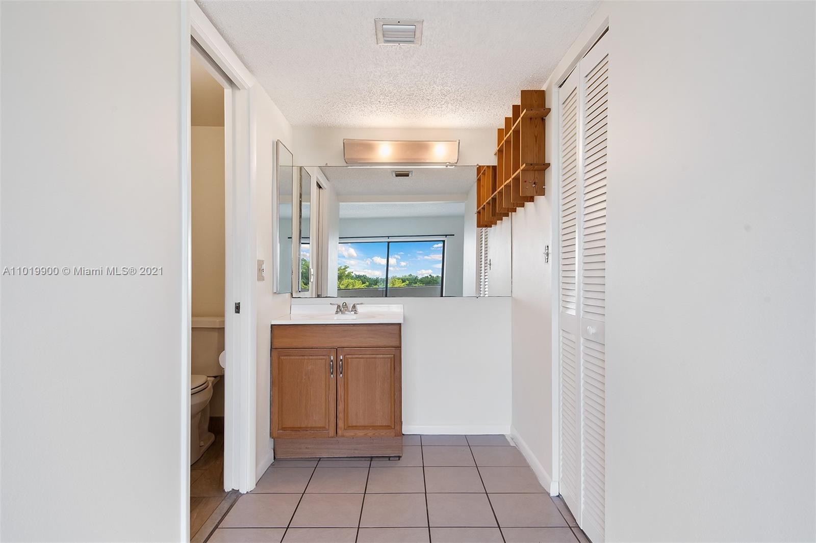 3905 North Nob Hill Road, Unit 405 Sunrise, FL 33351 - Photo 13 of 18