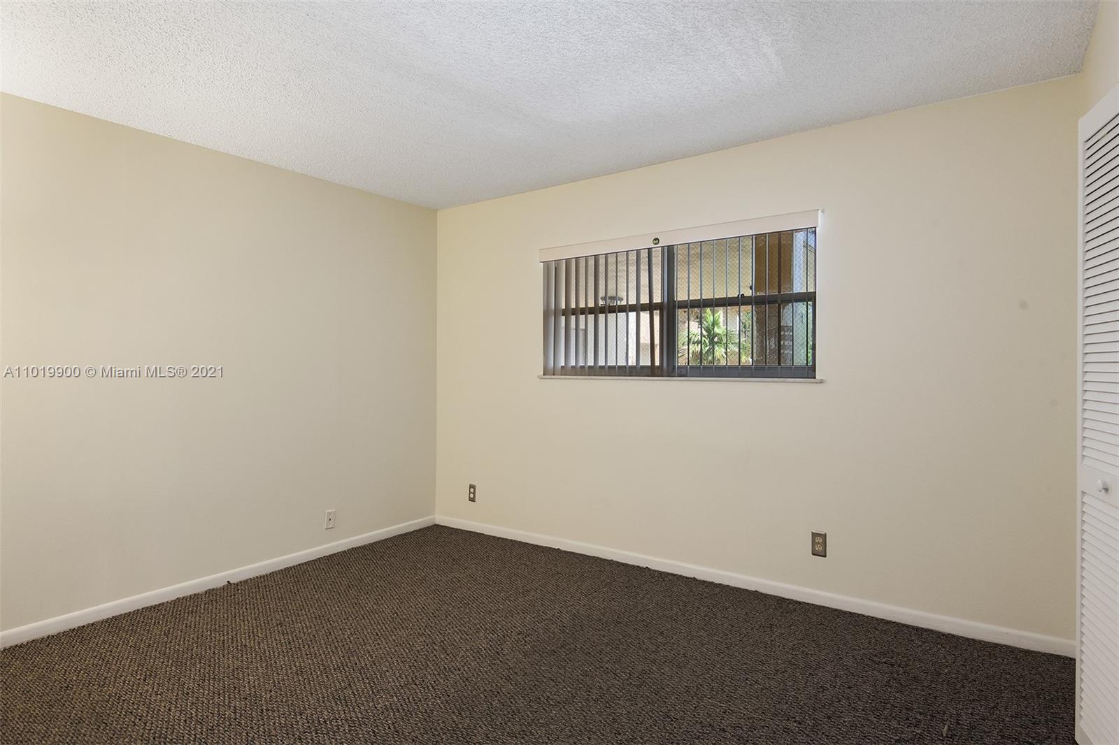 3905 North Nob Hill Road, Unit 405 Sunrise, FL 33351 - Photo 8 of 18