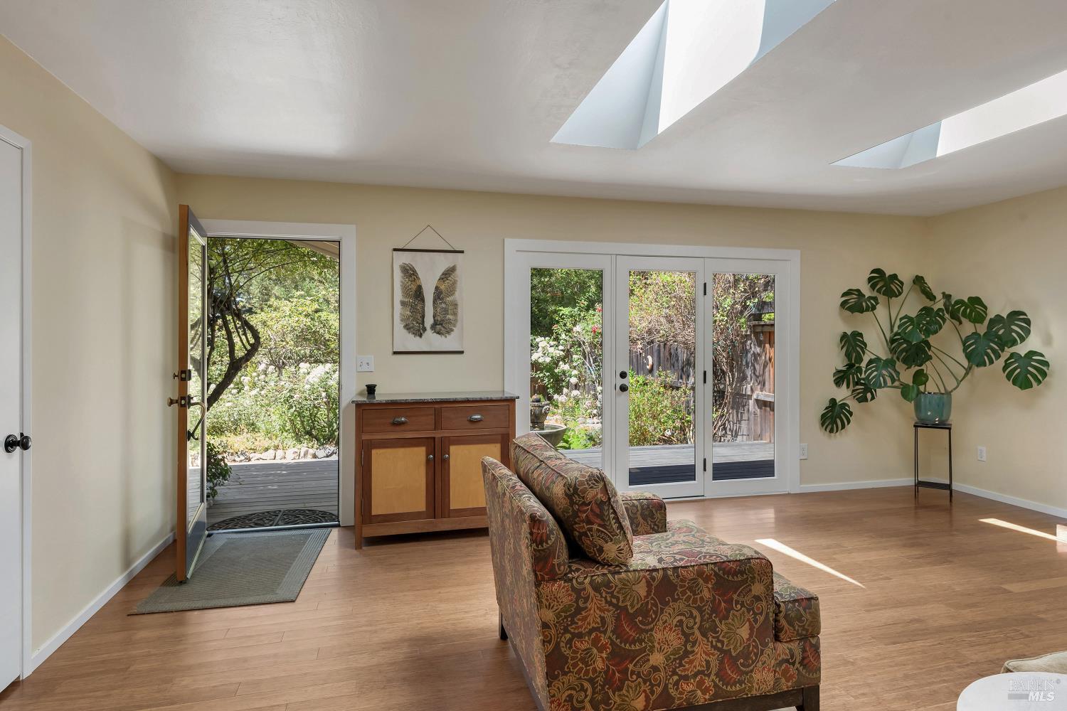 8920 Green Valley Road Sebastopol, CA 95472 - Photo 13 of 45 Gallery Image 13