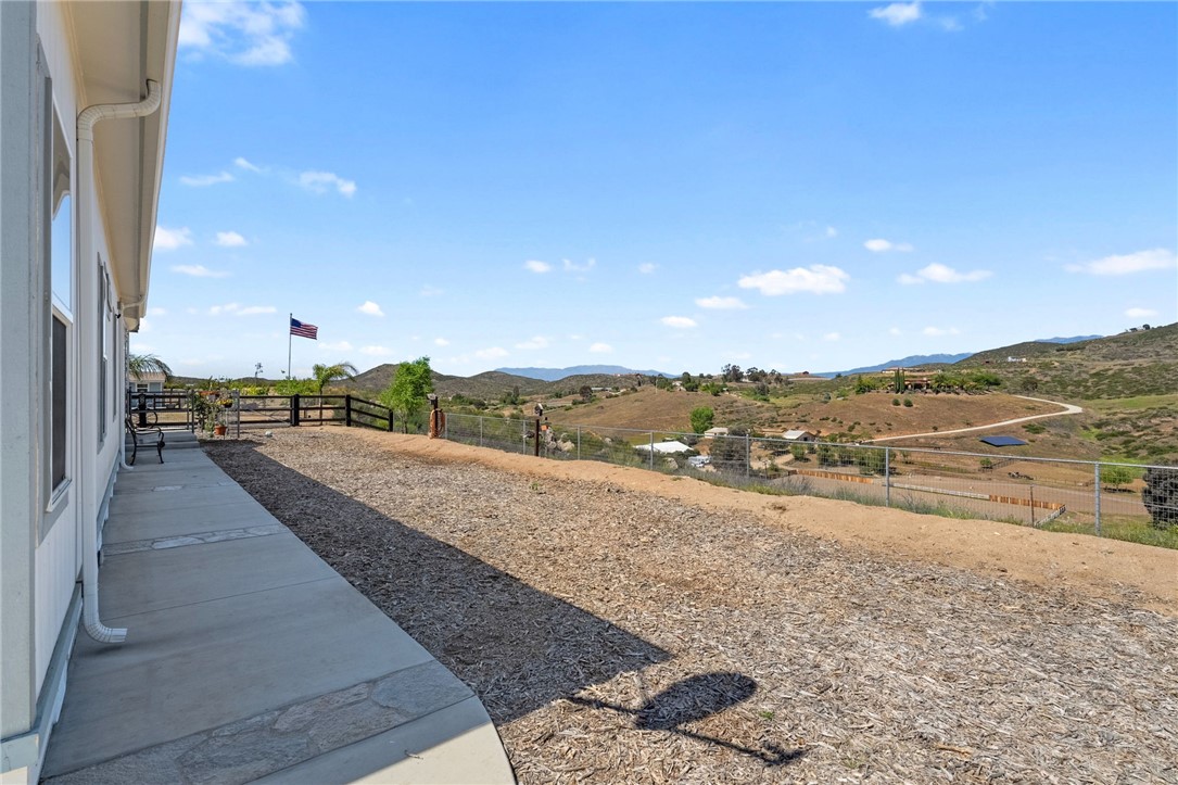 46430 De Portola Road Temecula, CA 92592 - Photo 28 of 61 a view of an ocean and beach