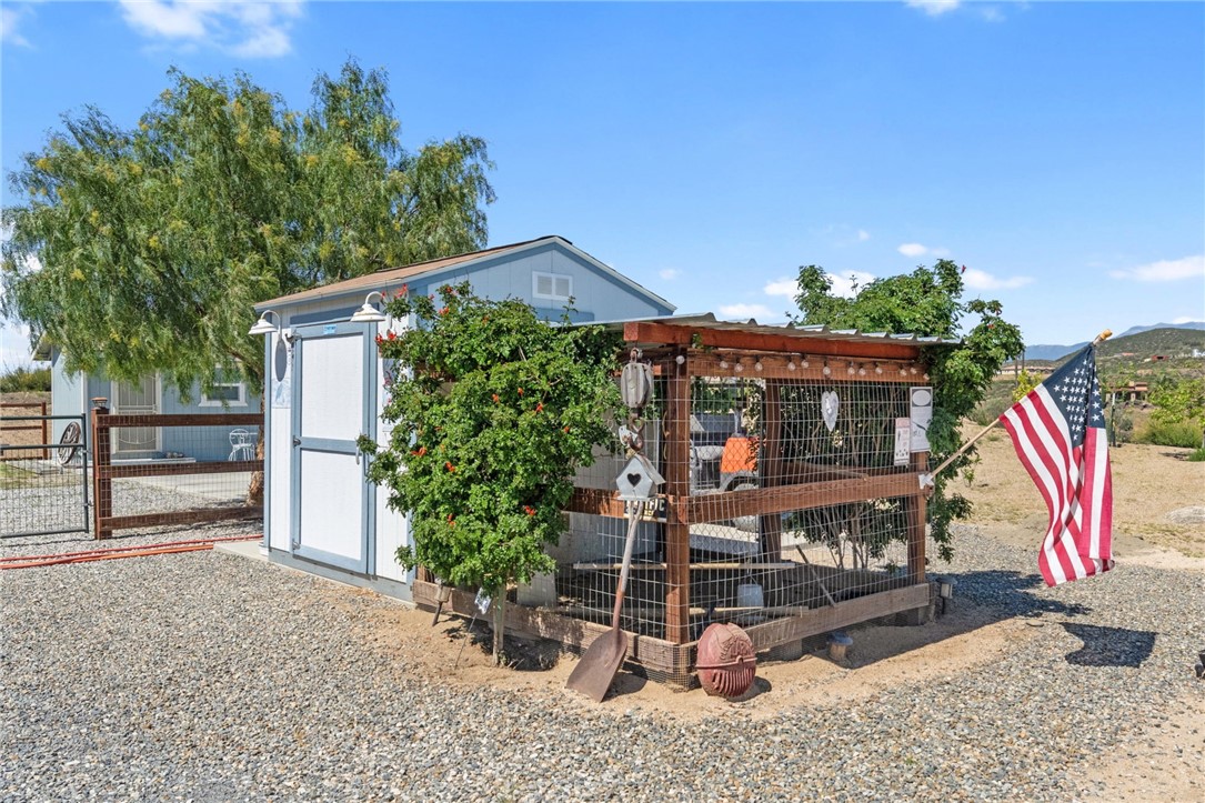 46430 De Portola Road Temecula, CA 92592 - Photo 31 of 61 front view of a house with a yard