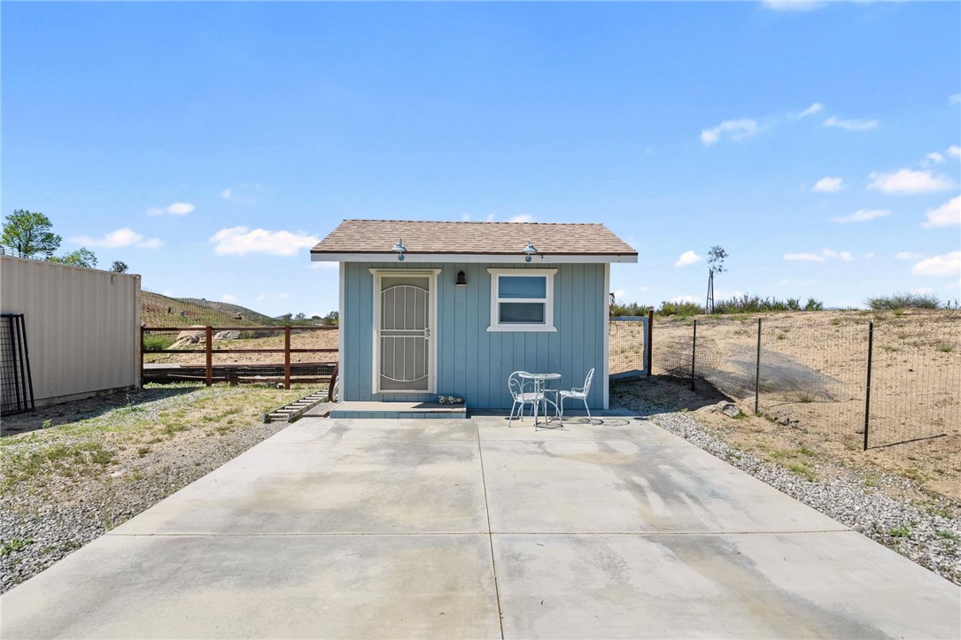 46430 De Portola Road Temecula, CA 92592 - Photo 33 of 61 a view of a terrace