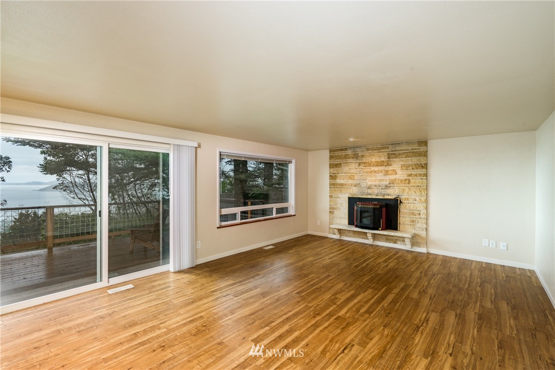 3789 Biz Point Road Anacortes, WA 98221 - Photo 5 of 13 Gallery Image 5