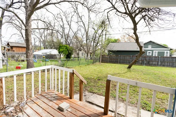 $1,375 | 905 North 9th Street, Temple, TX 76501