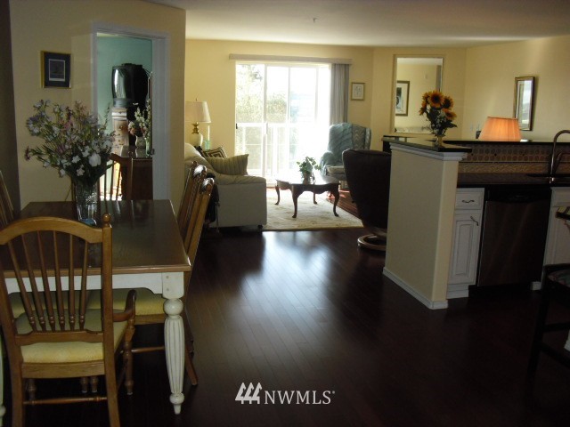 2522 Rucker Avenue, Unit 305 Everett, WA 98201 - Photo 7 of 12 Gallery Image 7