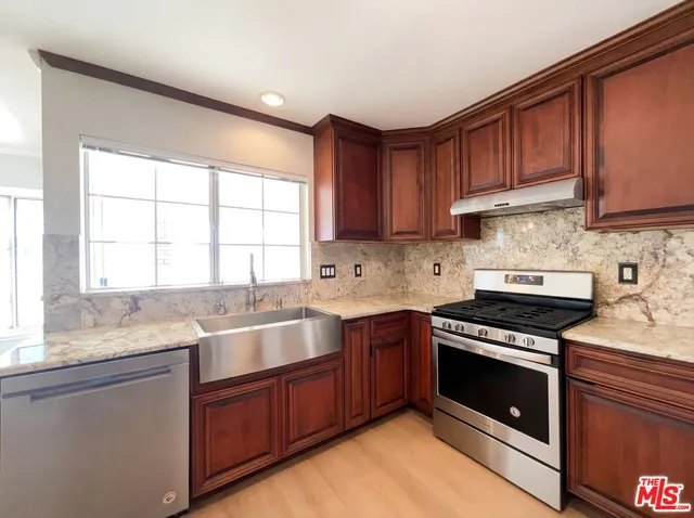 $840,000 | 26842 Palacete Drive, Valencia, CA 91354