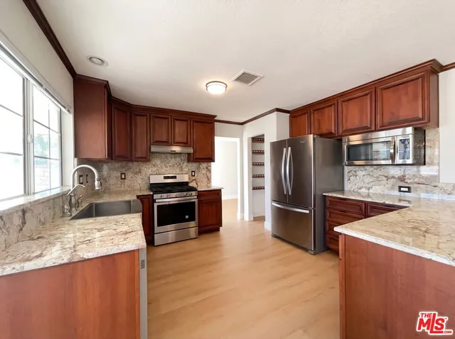 $840,000 | 26842 Palacete Drive, Valencia, CA 91354