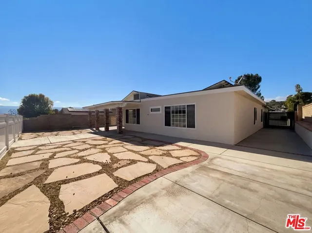 $840,000 | 26842 Palacete Drive, Valencia, CA 91354