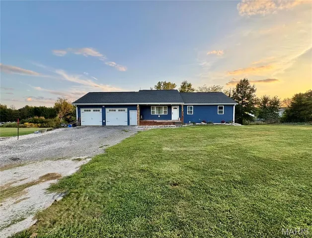 $298,000 | 31403 170th Street, Canton, MO 63435