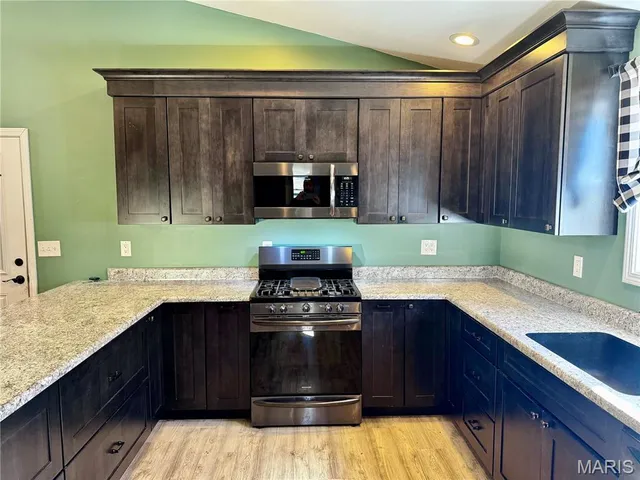 $298,000 | 31403 170th Street, Canton, MO 63435