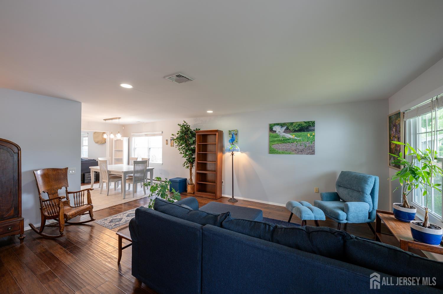 286 B Tabor Road Monroe Township, NJ 08831 - Photo 4 of 16
