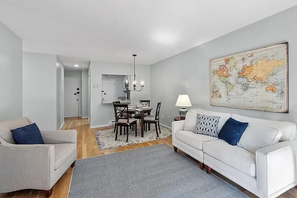 $3,200 | 29 Custer Street, Unit 201, Boston, MA 02130