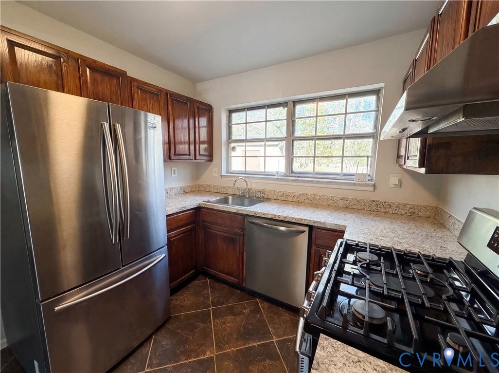 8604 Ransco Court North Chesterfield, VA 23235 - Photo 2 of 16 Gallery Image 2