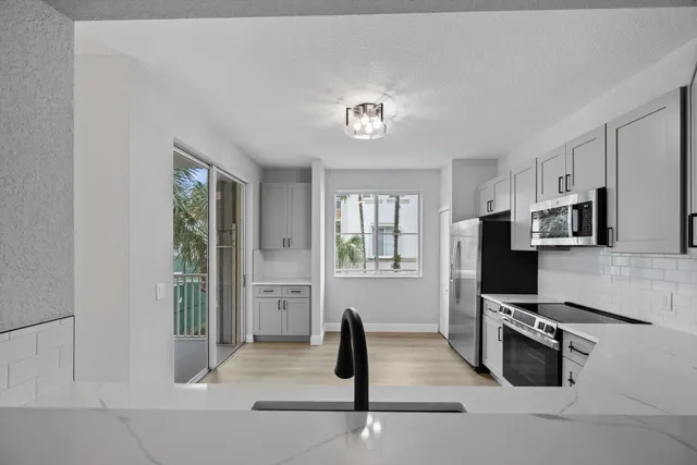 $2,950 | 11022 Legacy Drive, Unit 205, Palm Beach Gardens, FL 33410