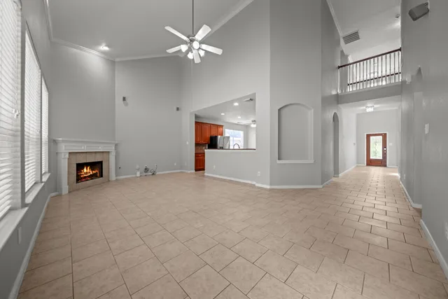 $2,695 | 42 Ebony Oaks Place, The Woodlands, TX 77382