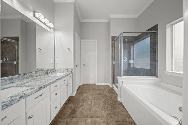 $2,695 | 42 Ebony Oaks Place, The Woodlands, TX 77382