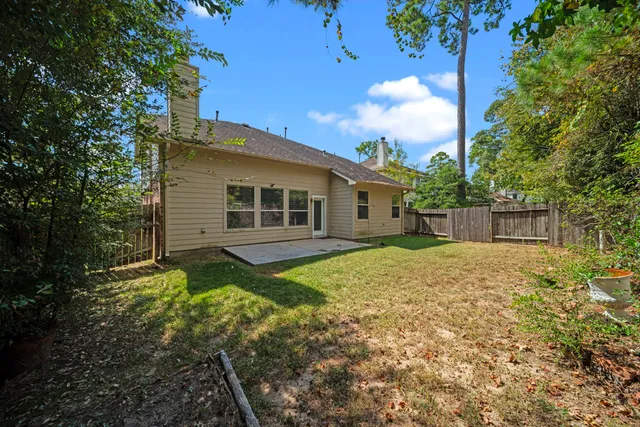 $2,695 | 42 Ebony Oaks Place, The Woodlands, TX 77382