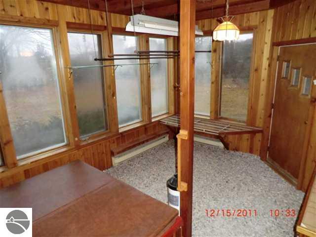 834 Cass Road Traverse City, MI 49696 - Photo 6 of 25 1732361-5.JPG