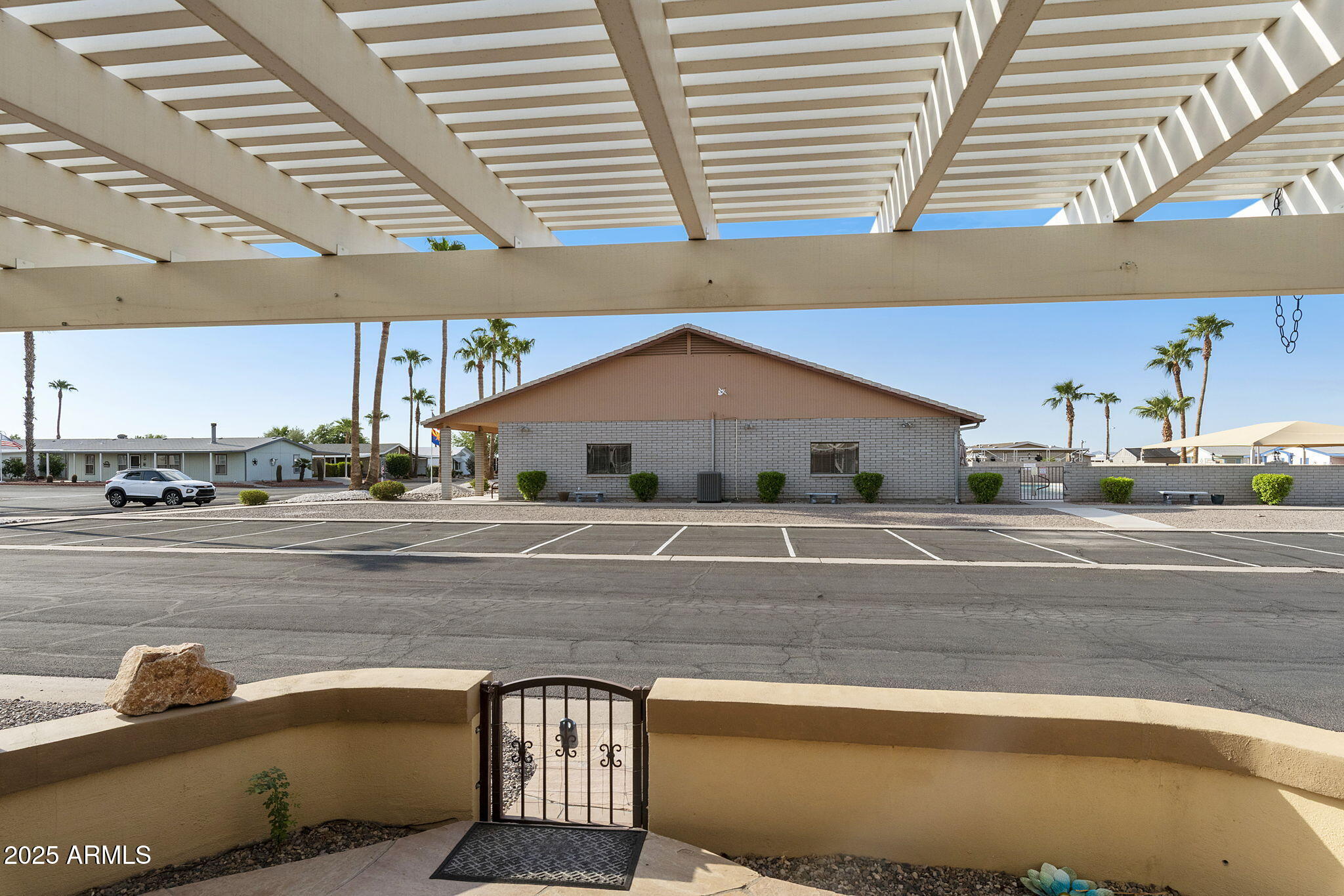 3700 South Tomahawk Road, Unit 43 Apache Junction, AZ 85119 - Photo 12 of 37 12-web-or-mls-DLB_5535