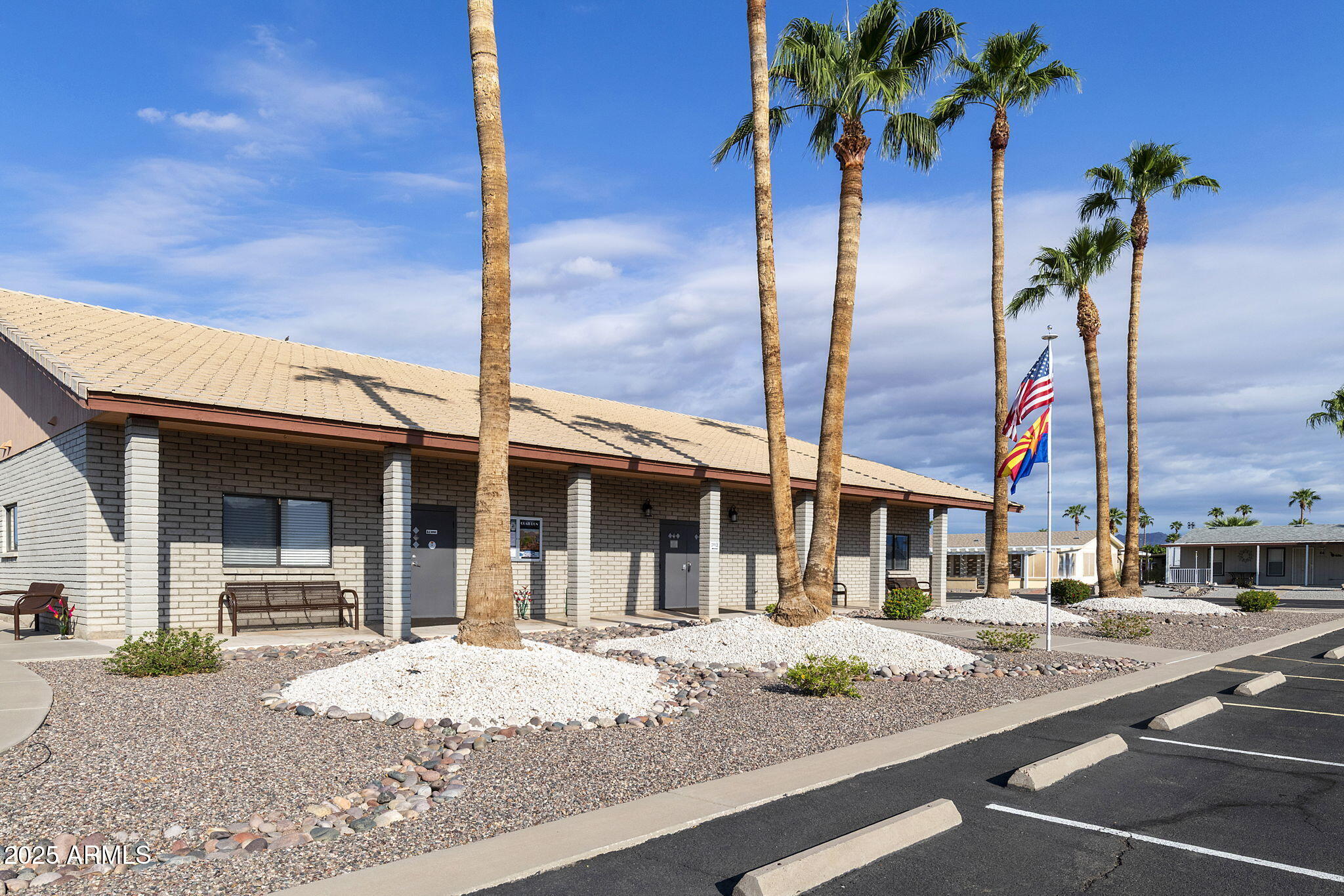 3700 South Tomahawk Road, Unit 43 Apache Junction, AZ 85119 - Photo 2 of 37 1-web-or-mls-DLB_5524