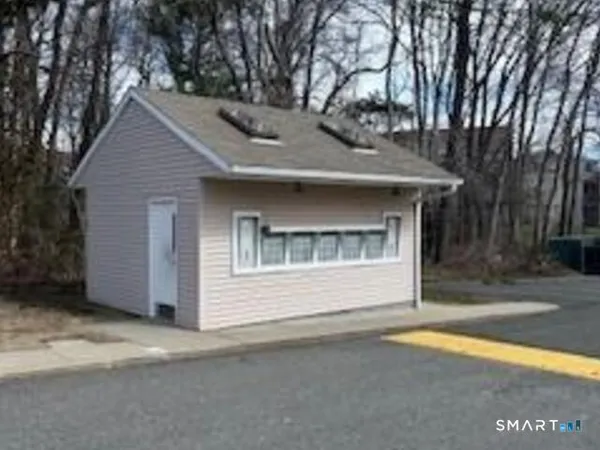 $2,200 | 45 Heather Ridge, Shelton, CT 06484