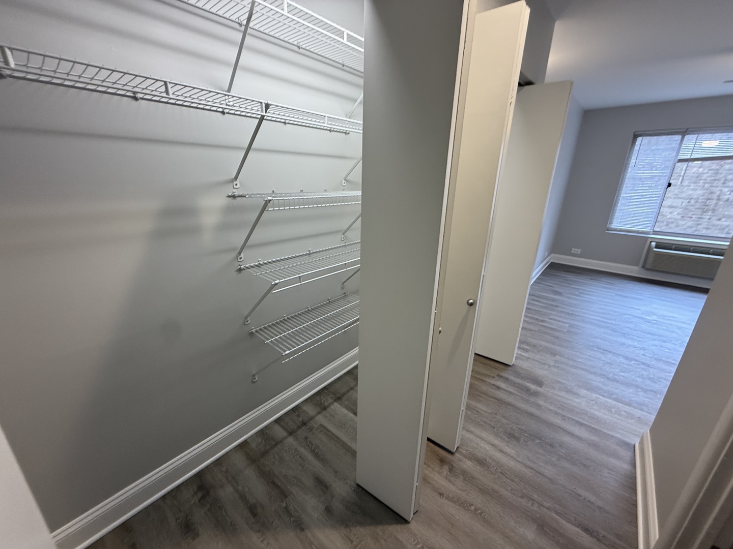 744 West Gordon Terrace, Unit 308 Chicago, IL 60613 - Photo 14 of 15 a view of entryway with wooden floor