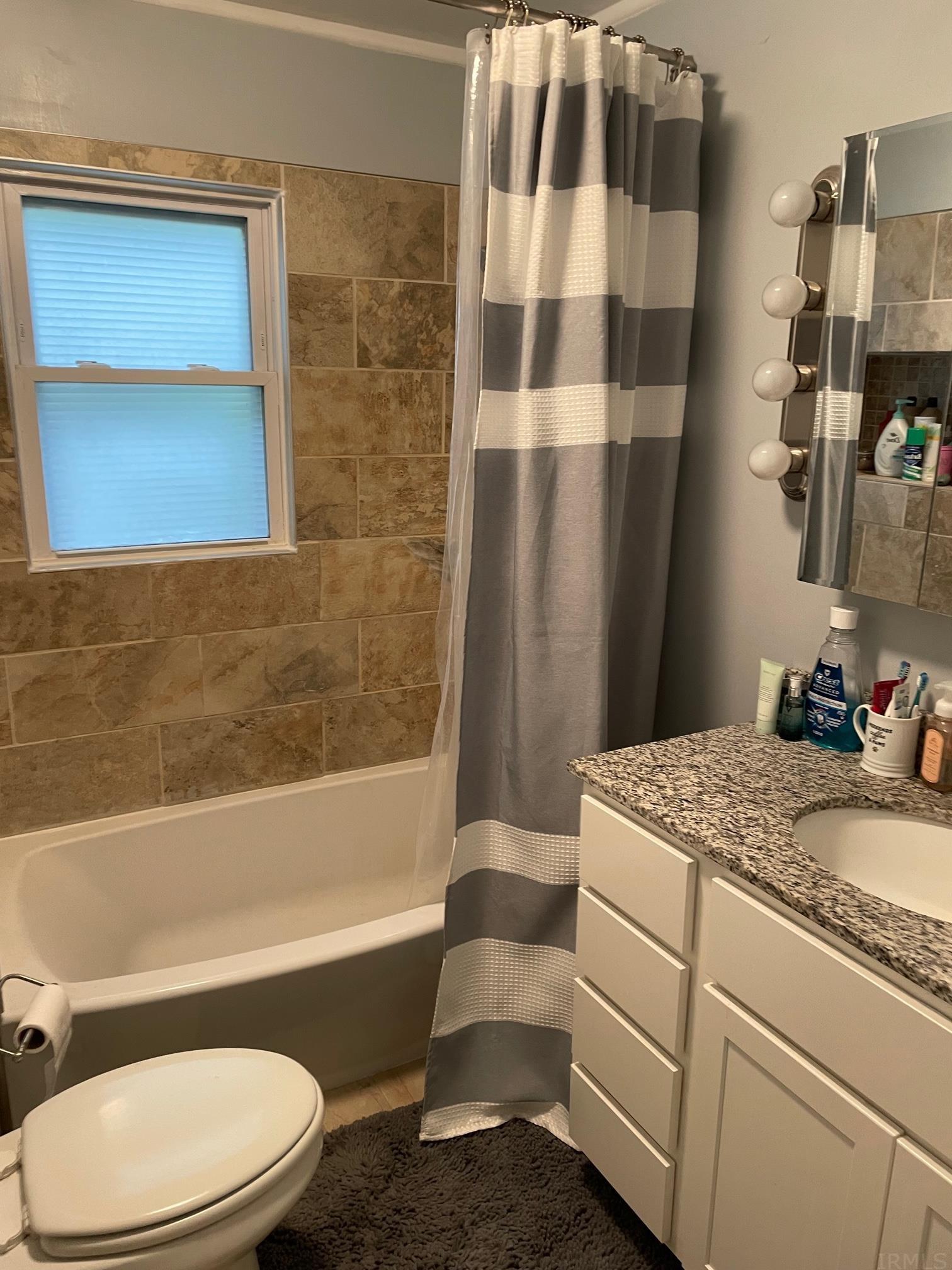 1325 Madison Street Rochester, IN 46975 - Photo 6 of 14