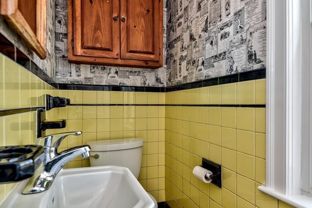34 Wesley Road Framingham, MA 01701 - Photo 14 of 26 Gallery Image 14