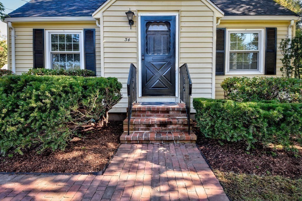 34 Wesley Road Framingham, MA 01701 - Photo 19 of 26 Gallery Image 19