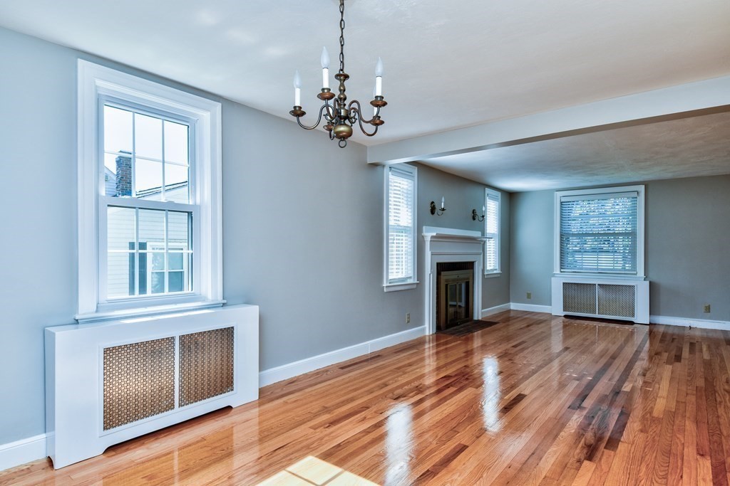34 Wesley Road Framingham, MA 01701 - Photo 7 of 26 Gallery Image 7