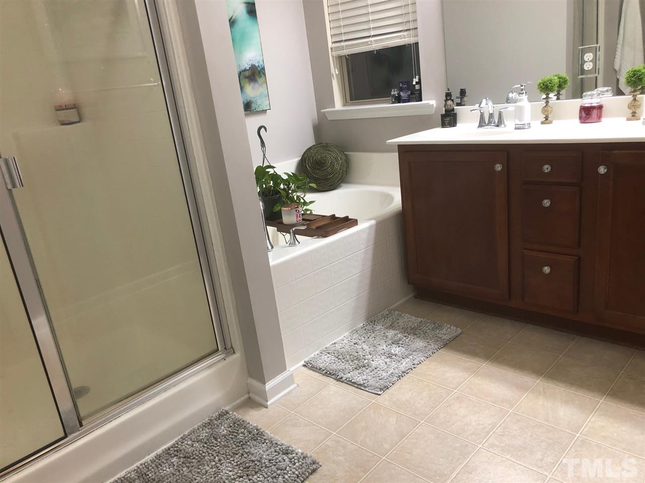 8350 Niayah Way Raleigh, NC 27612 - Photo 11 of 19 Gallery Image 11