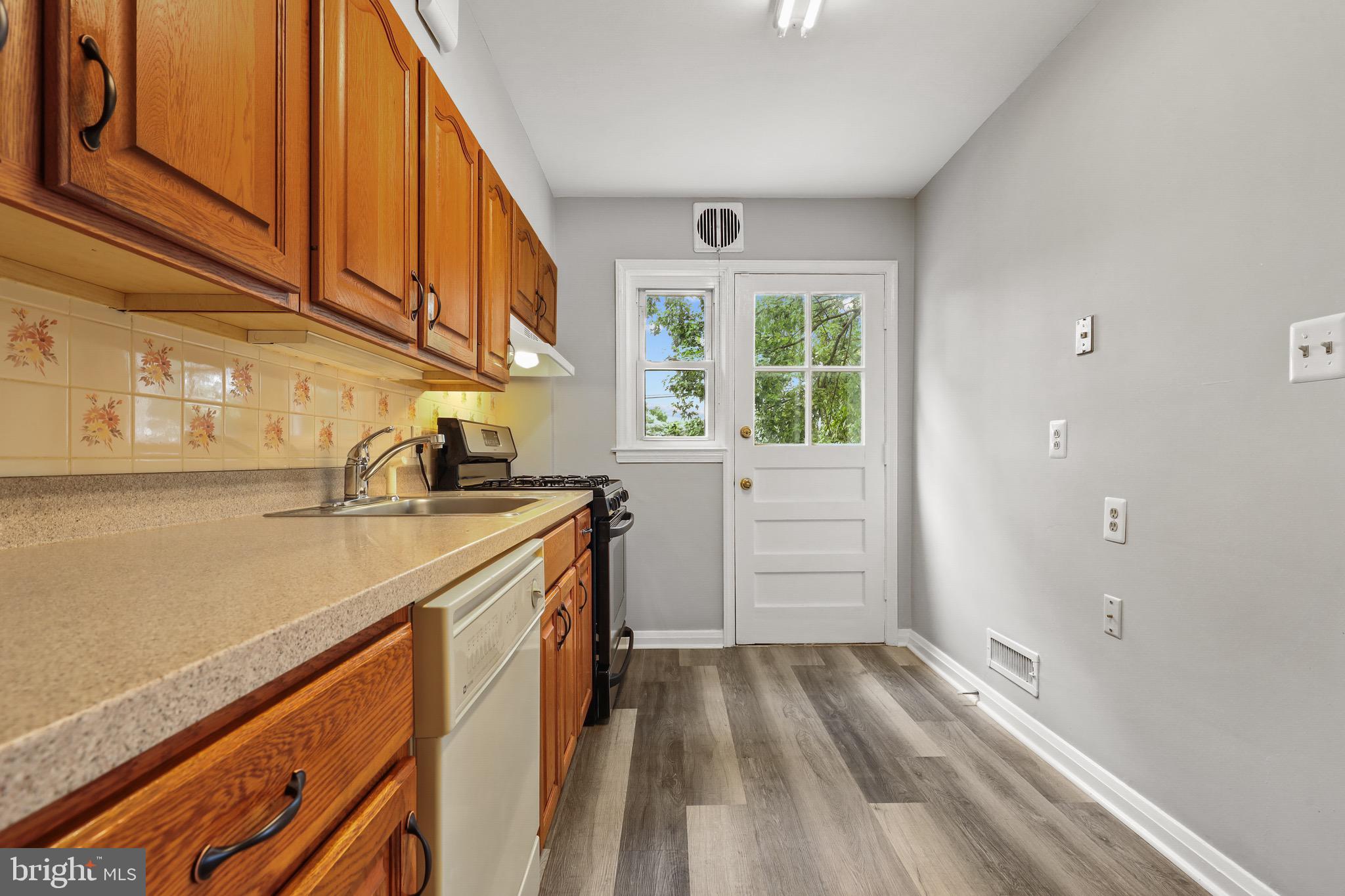 7325 Stratton Way Baltimore, MD 21224 - Photo 20 of 50 Gallery Image 20