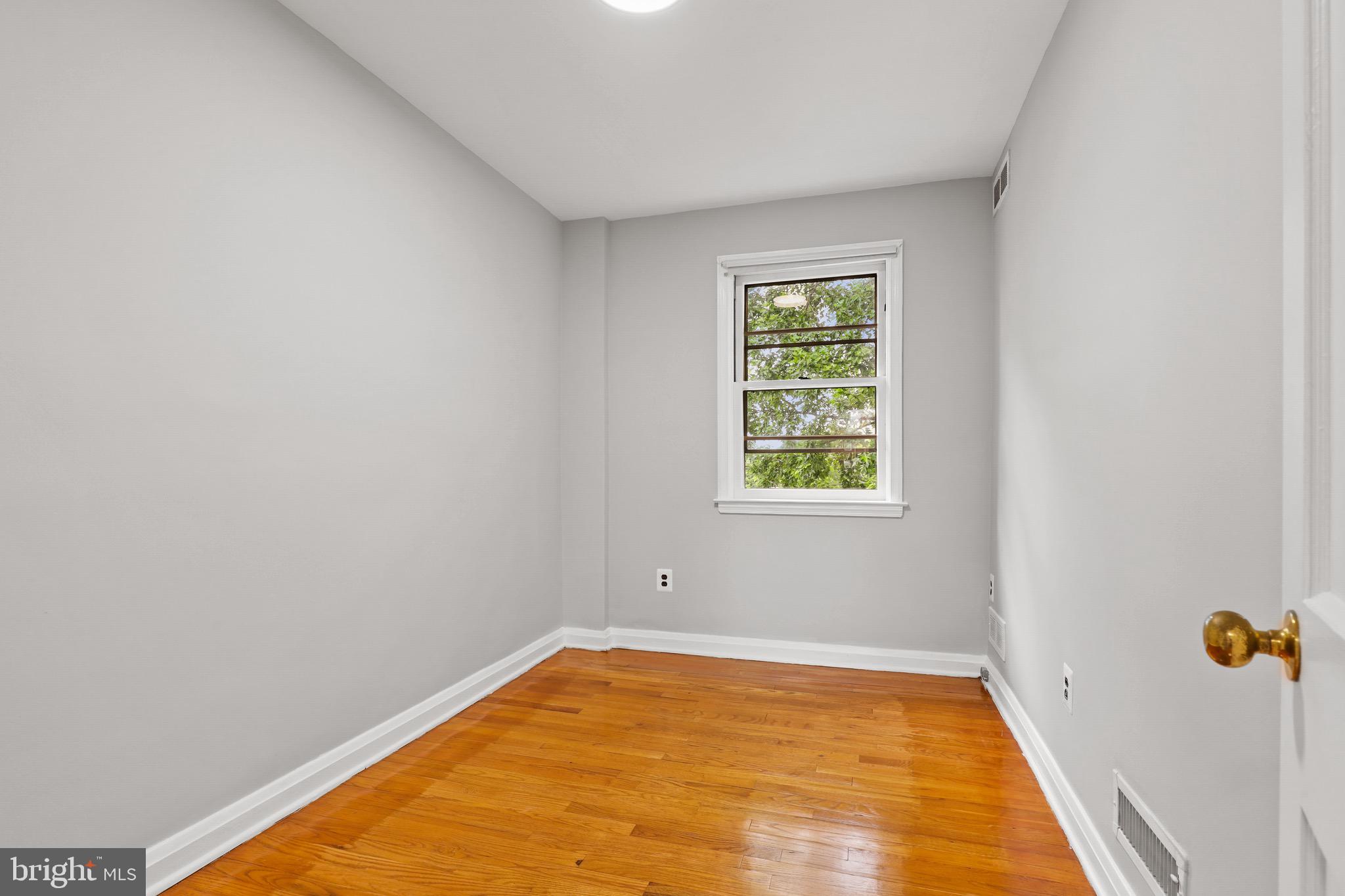 7325 Stratton Way Baltimore, MD 21224 - Photo 27 of 50 Gallery Image 27
