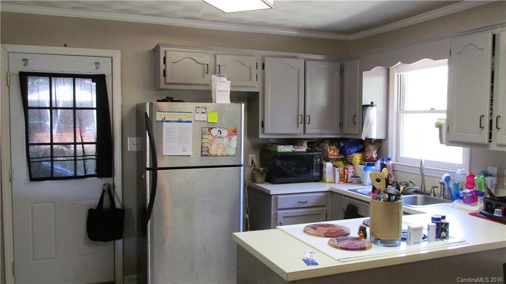 3402 Anderson Mountain Road Maiden, NC 28650 - Photo 3 of 10 Gallery Image 3