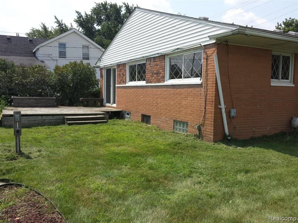 26100 Burg Road Warren, MI 48089 - Photo 7 of 7 20130820_124325.jpg