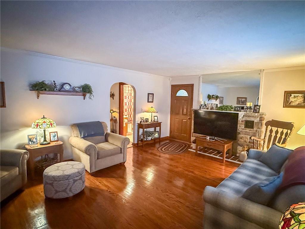 417 New Castle Road Butler, PA 16001 - Photo 2 of 48