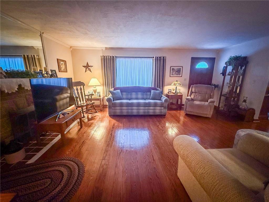 417 New Castle Road Butler, PA 16001 - Photo 5 of 48