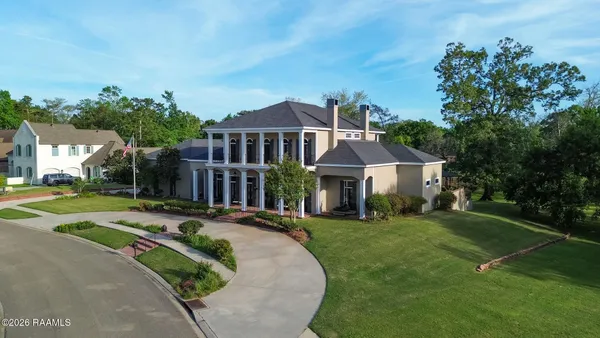 $1,200,000 | 207 Farmington Drive, Lafayette, LA 70503