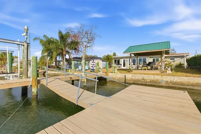 $474,900 | 13711 Evelane Drive, Hudson, FL 34667